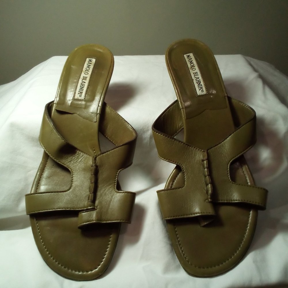 Manolo Blahnik olive green sandals, Italian leather, 1 inch heel, open back, S8
